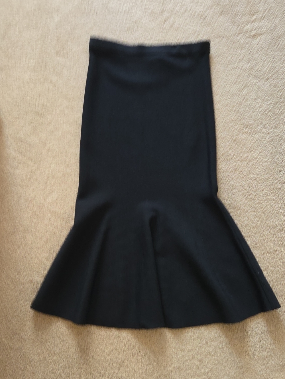 Milly Reversible Black & Oatmeal Fitted Mermaid Pencil Skirt